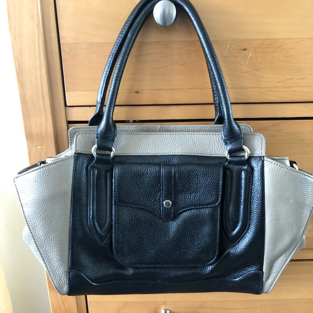 Leather small bag